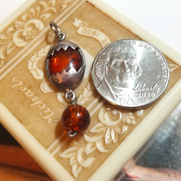 Antique Baltic Amber Sterling Silver Egg Pendant - Picture 7 of 7